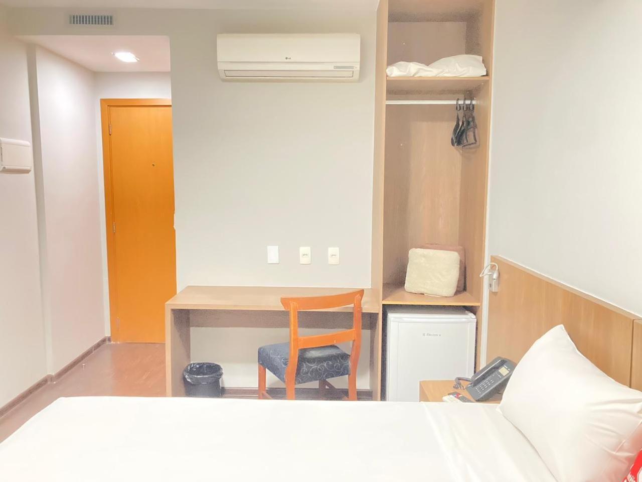 克里斯蒂亚诺马查多酒店 贝洛哈里桑塔 外观 照片