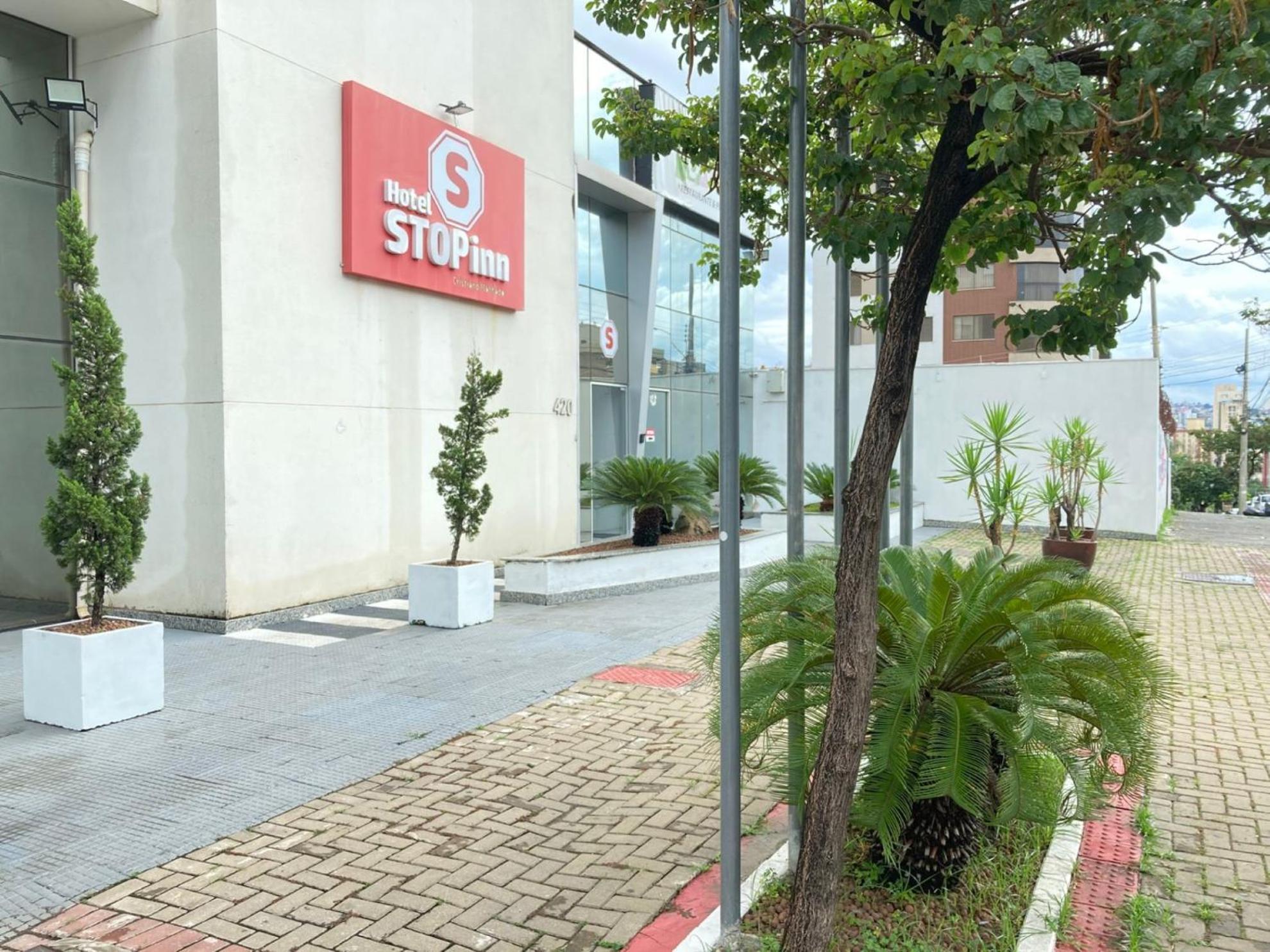 克里斯蒂亚诺马查多酒店 贝洛哈里桑塔 外观 照片