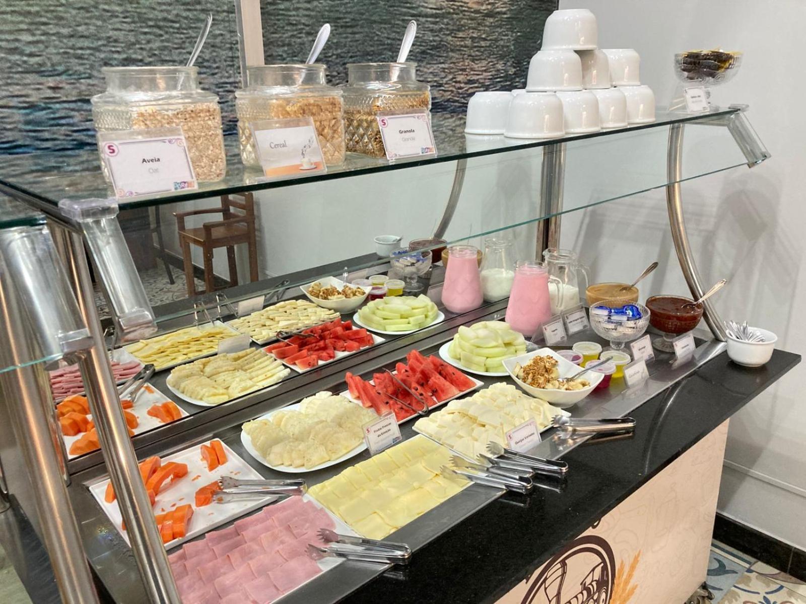 克里斯蒂亚诺马查多酒店 贝洛哈里桑塔 外观 照片